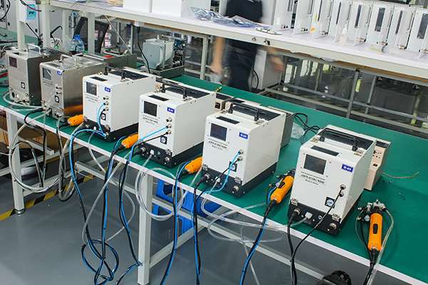 全自動鎖螺絲機(jī)廠家哪家好，選堅(jiān)豐電子